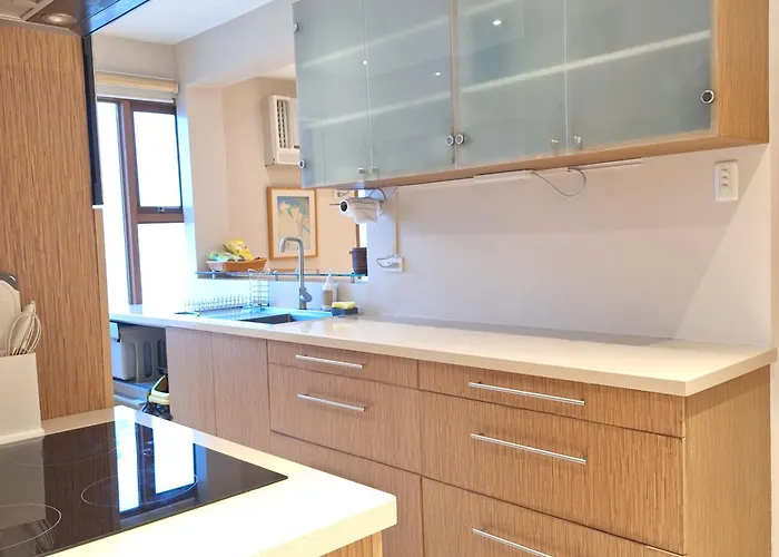 Stayluxia Manilabayview - Featuring 1 - 5 Bedroom With Balcony Pool Bayviews Netflix - Housekeeping Available- * Manille