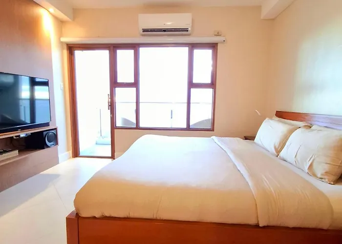 Stayluxia Manilabayview - Featuring 1 - 5 Bedroom With Balcony Pool Bayviews Netflix - Housekeeping Available- Appartement