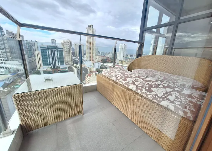 Appartement Stayluxia Manilabayview - Featuring 1 - 5 Bedroom With Balcony Pool Bayviews Netflix - Housekeeping Available- *