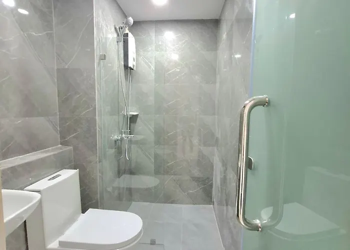 Stayluxia Manilabayview - Featuring 1 - 5 Bedroom With Balcony Pool Bayviews Netflix - Housekeeping Available-