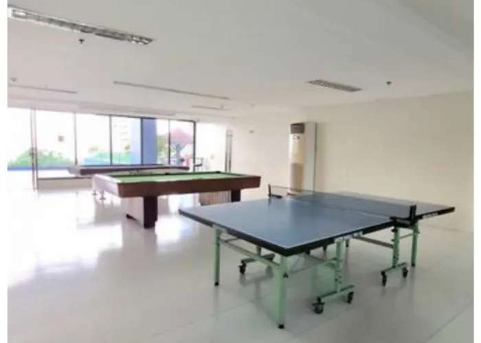 Stayluxia Manilabayview - Featuring 1 - 5 Bedroom With Balcony Pool Bayviews Netflix - Housekeeping Available- Manille