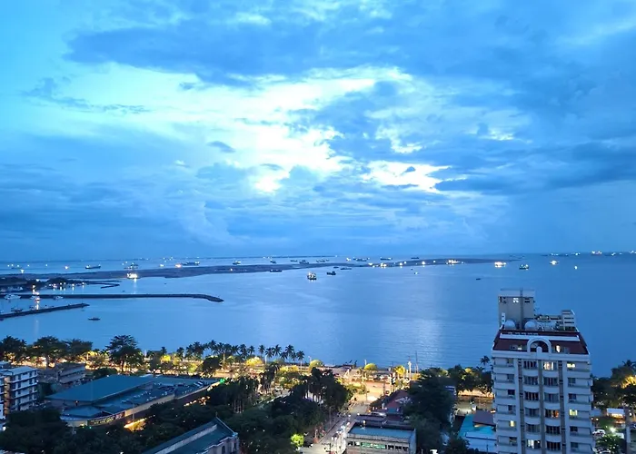 Appartement Stayluxia Manilabayview - Featuring 1 - 5 Bedroom With Balcony Pool Bayviews Netflix - Housekeeping Available- *