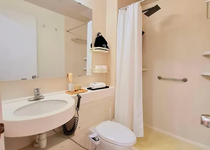 Appartement Stayluxia Manilabayview - Featuring 1 - 5 Bedroom With Balcony Pool Bayviews Netflix - Housekeeping Available-