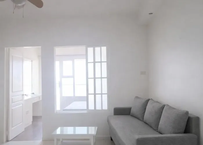 Appartement Stayluxia Manilabayview - Featuring 1 - 5 Bedroom With Balcony Pool Bayviews Netflix - Housekeeping Available-