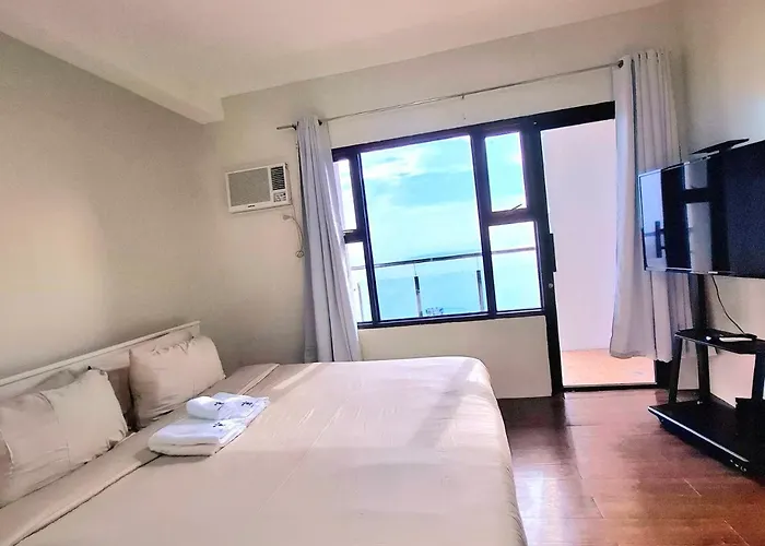 Appartement Stayluxia Manilabayview - Featuring 1 - 5 Bedroom With Balcony Pool Bayviews Netflix - Housekeeping Available- *