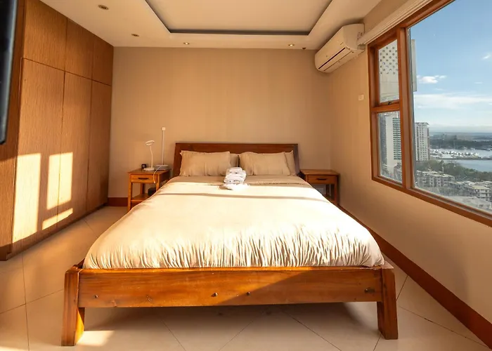 Appartement Stayluxia Manilabayview - Featuring 1 - 5 Bedroom With Balcony Pool Bayviews Netflix - Housekeeping Available- Manille
