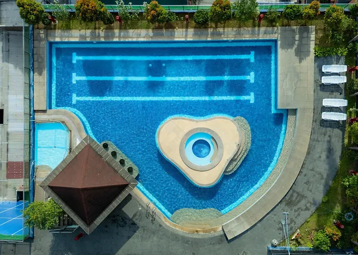 Appartement Stayluxia Manilabayview - Featuring 1 - 5 Bedroom With Balcony Pool Bayviews Netflix - Housekeeping Available- *